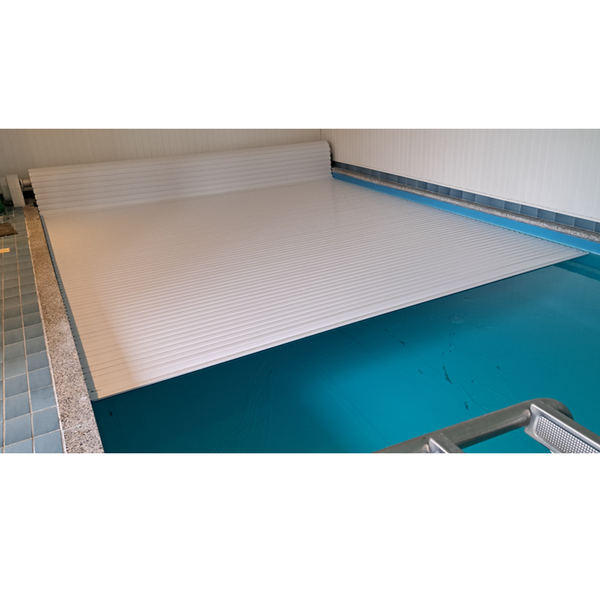 Schwimmbadrollladen für Rechteckiges Becken in weiß | 8,06 m x 3,97 m